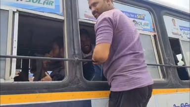 LDC भर्ती परीक्षा - रोडवेज़ बसों में अभ्यार्थी भेड़, बकरी की तरह जाने क़ो मजबूर..
#ChuruNews #newschuru #newsfeed #letestnewshindi #todaynews #समाचारचूरू #LDC