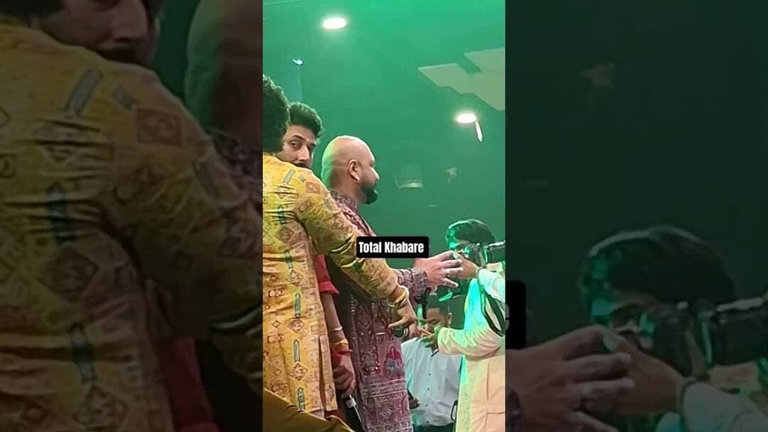 #bpraak singing live at #bageshwardhamsarkar #birthday in #delhi 🔥❤️#totalkhabare #bageshwardham