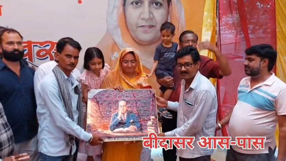 #ChuruNews #बीदासर सुजानगढ़ विधानसभा प्रत्याशी एवं भाजपा नेत्री संतोष मेघवाल प्रधान बीदासर को जन्मदिवस अवसर पर क्षेत्र के लोगों ने दी बधाई।