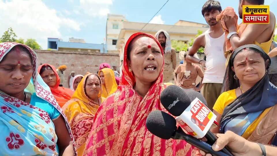 बेगूसराय नगर निगम में विकास पर सियासत? वार्ड 29 के पार्षद का आरोप—'फर्जी FIR से रोका जा रहा काम'
#Begusarai #Ward29 #NagarNigam #RajdeepKumar #MukulSardar #BiharNews #LocalNews #ViralNews #trandingvideo #Begusaraisamachar #kamalkishor #BiharPolice #begusarai_se_hai #begusaraipolice