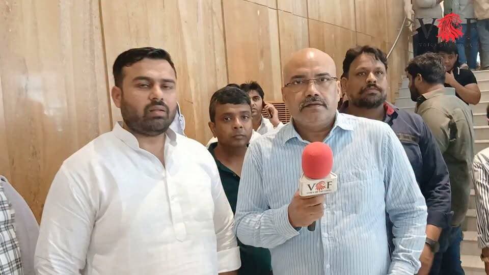 भाजपा की जिला अध्यक्ष डॉ. अर्चना गुप्ता पहुंची फरीदाबाद...
#BhartiyaJantaParty
#BJPGovernment
#districtpresidents
#bhajpasarkar
#haryana
#faridabad
#vofharyana
#voiceoffaridabad
#Voiceoffreedom