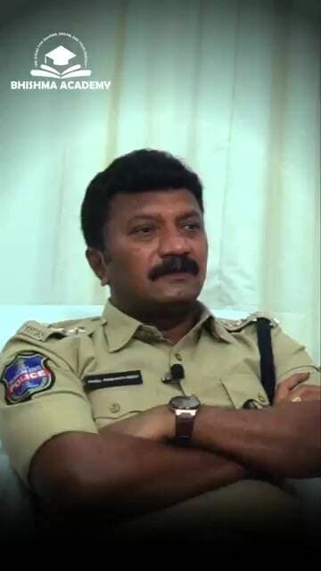 నిన్ను చూసి మీ అమ్మానాన్న తల దించుకోకూడదు 😢 ACP Prashanth Reddy | Bhishma Academy| BK RAO Sir #viral