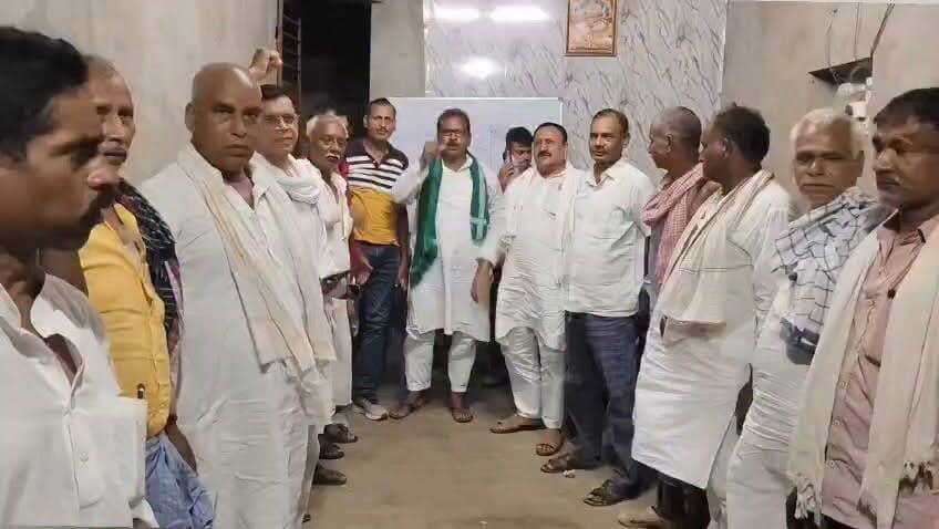 कुप्रथा पर प्रहार, ग्रामीणों ने ली मृत्युभोज बहिष्कार की शपथ,'सामाजिक नव-निर्माण' की ओर बढ़ा कदम ।
#Bihar #Lskhisarai #SocialReform #LocalAction
#Samajsudhar
#SocialEvil