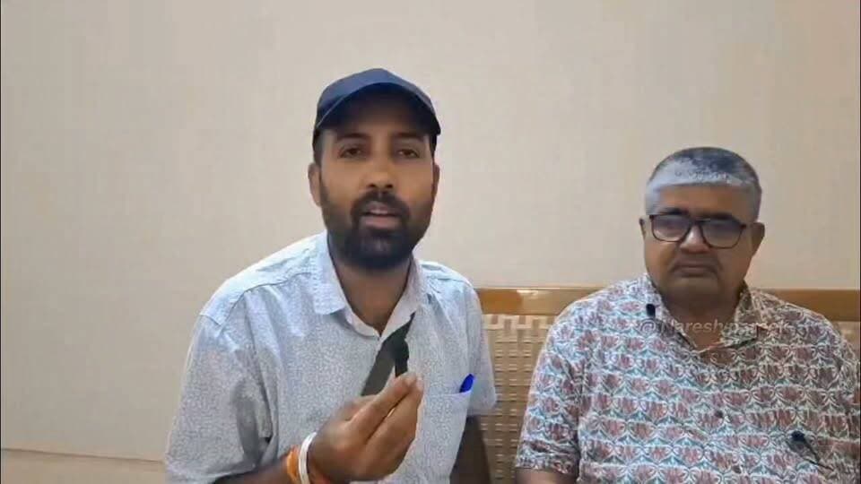 कहानी एक बागी की.. चंबल का बीहड़ था जिसका ठिकाना.. तीन स्टेट की पुलिस भी जिससे कतराती थी..
#letestnewshindi #ChuruNews #4समाचार #newschuru #todaynews #समाचारचूरू #डकैत जगन गुर्जर #अजेमर हाई सिक्योरिटी जेल #phq #ips #केसर सिंह शेखावत #चंबल
