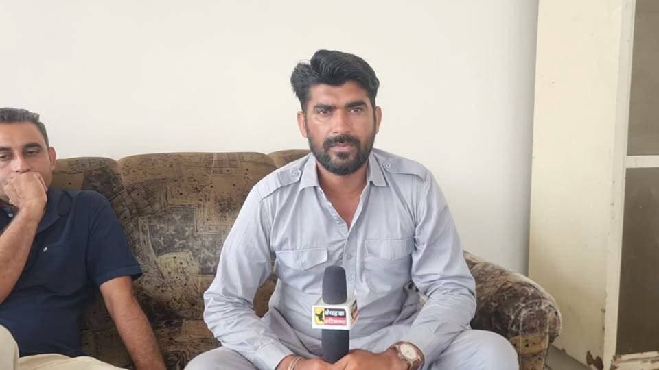 🚨 **रामपुरा ढिल्लो में विकास की बारिश!** 💥
**सरपंच ने बताया गांव में कितना हुआ विकास, चौक में नेता ने कर दी बड़ी घोषणा!** 😲
क्या बदलेगी अब पूरे गांव की तस्वीर? जानिए पूरी रिपोर्ट और सुनिए सरपंच ने क्या-क्या बताया।
📺 पूरी खबर देखें और अपनी राय कमेंट में जरूर दें।
#रामपुराढिल्लो #Sirsa #HaryanaNews #VillageDevelopment #Sarpanch #BreakingNews #BebakHaryanaNews #हरियाणा_न्यूज #सिरसा #गांव_का_विकास
