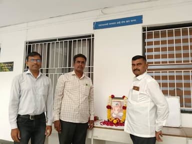 आज रोजी पोलीस आयुक्त कार्यालय सोलापूर शहर येथे श्री संत गुलाबराव महाराज यांची जयंती साजरी करण्यात आली