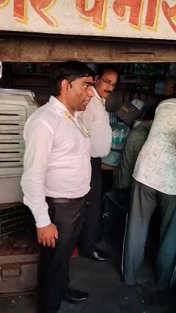 #चण्डौस पनीर की सील की गई दुकान को खोलकर भरे पनीर के सैंपल #chandaus
