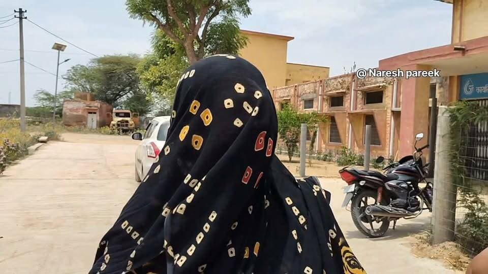 विधायक प्रत्याशी रफीक मंडेलिया की भी नहीं सुन रहे चूरू में जलदाय विभाग के अधिकारी..
#letestnewshindi #ChuruNews #ipschuru #newschuru #4समाचार #जलदाय विभाग #रफीक मंडेलिया #बादशाह कॉलोनी