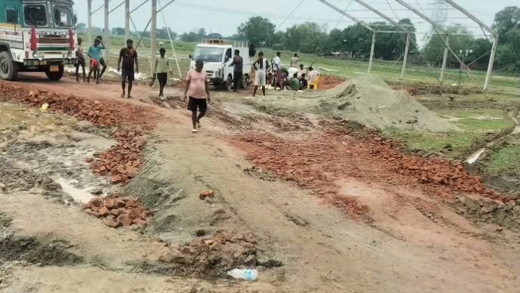 बारिश बनी बाधा, रफीगंज के बलीगांव में मुख्यमंत्री सम्राट चौधरी का प्रस्तावित कार्यक्रम रद्द
#Rafiganj #बलीगांव #RafiganjNewsChannel #CM_Bihar
#औरंगाबाद