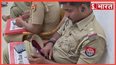 टोपी में मोबाइल, फरियादियों से बेपरवाही #satarakbharat #latestnews