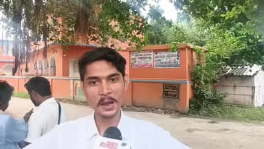 सड़क पर दुबारा सड़क बनाने का आरोप जांच की मांग तेज,, युवा समाजसेवी और ग्रामीणों का हुंकार वर्तमान जनप्रतिनिधि पर भी गरज़ उठे।
#viralreelschallenge District Administration Muzaffarpur #reelschallenge #breakingnews #riptewari #CreativeKids #trendingvideo
