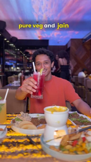 @bo__reverie One of the best pure veg and jain restaurants in Borivali near shimpoli metro station
Location -
Shop No, BUILDING 3-A, Metro Station Shimpoli, AHCL HOMES, New Link Rd, near shimpoli, Shimpoli, Borivali West, Mumbai, Maharashtra 400092
#borivaliwest #pureveg #jainfood #shimpoli #mumbai