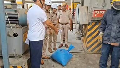 #कोटपूतली_बहरोड़ जिला पुलिस द्वारा #एनडीपीएस एक्ट के तहत 09 प्रकरणों में जब्तशुदा माल को जिला स्तरीय कमेटी के द्वारा विधिक प्रक्रिया के अनुसार अवैध मादक पदार्थों को अल्ट्राटेक सीमेन्ट फैक्ट्री के किलन में जलाकर किया नष्ट, करीब 01 क्विंटल 05 किलो ग्राम अवैध मादक पदार्थो को अल्ट्राटेक सीमेन्ट फैक्ट्री के किलन में जलाकर किया नष्ट... #BN_News