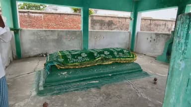 जानिए क्या है करहा के हजरत मीर सम्शी की कहानी जिनके चादर से ढकने पर बढ़ गई थी धरन.....