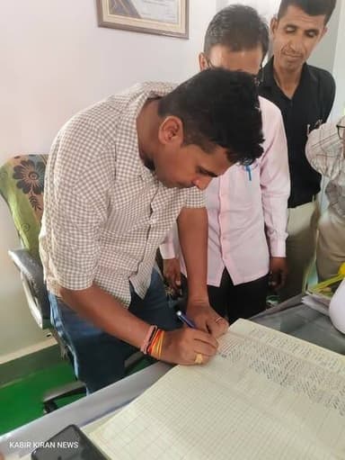 आज पी एम श्री राजकीय उच्च प्राथमिक विद्यालय चक 6RPM में प्रधाना अध्यापक के पद पर विकेश जी बिस्सू ने अपना पद ग्रहण किया ग्रामीणों द्वारा स्वागत किया गया