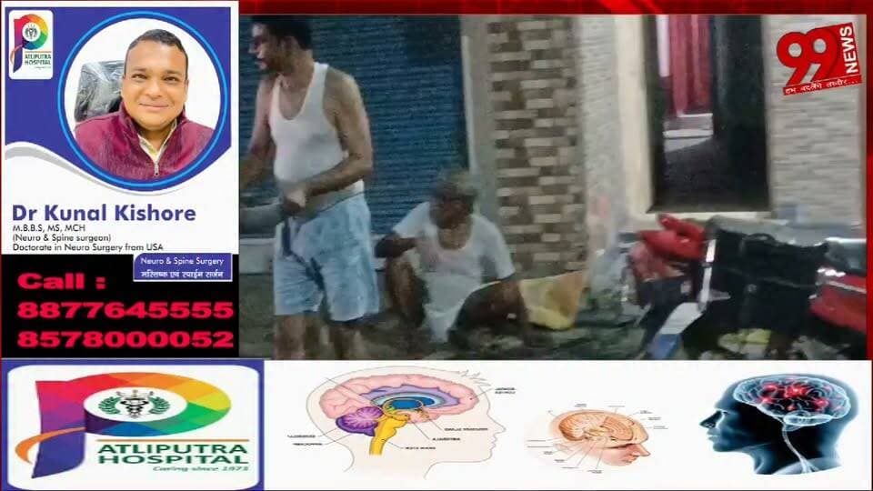 #पालोजोरी : 83 #वर्षीय #वृद्ध #अपने #खर्चे पर #अपने #बेटे के #साथ #भर रहे हैं #सड़क पर हुए #गड्ढे, #लोगों की #सुरक्षा है #प्राथमिकता