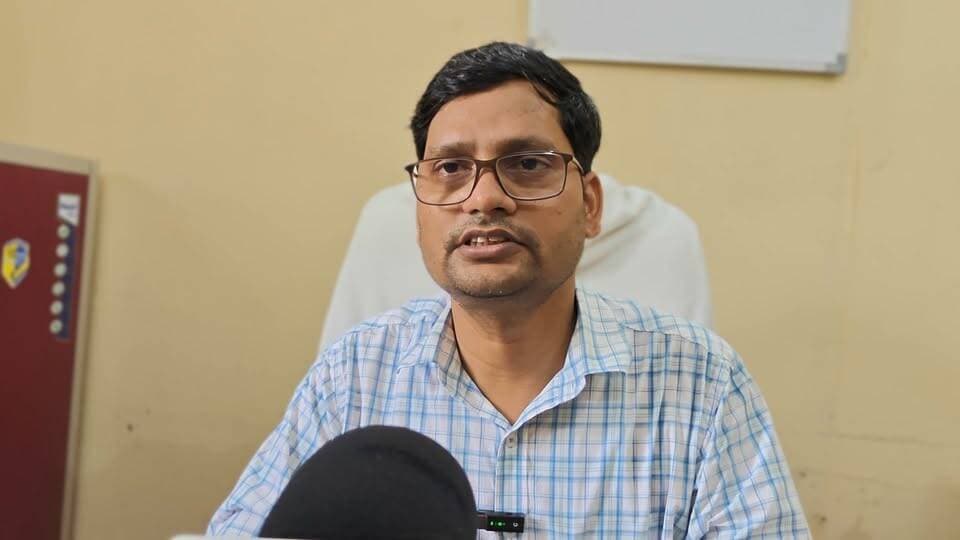 निषादराज बोट(नाव) सब्सिडी योजना शुरू, पात्र लाभार्थियों को मिलेगी 40% सहायता
निषादराज_बोट_सब्सिडी_योजना #उत्तर_प्रदेश