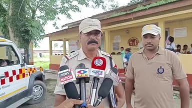 ঢেকিয়াজুলি ভাগ: মৃতদেহ চমজি লোৱাৰ পিছত ৰেল আৰক্ষী ৰ মন্তব্য