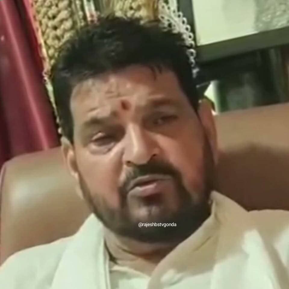 यूं ही कोई बेवफा नहीं होता कुछ तो रुसवाईयां रही होगी #BrijBhushanSharanSingh जहां इज्जत ना मिले वहां जाना जरूरी नहीं #brijbhushansingh