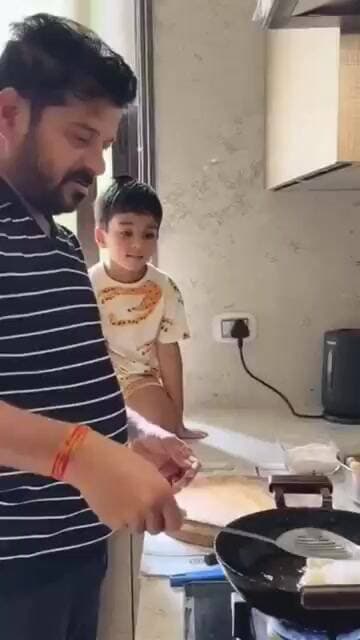 మనవడి కోసం ఛెఫ్ గా మారిన ముఖ్యమంత్రి తాత రేవంత్