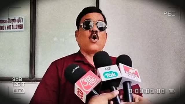 निलंबित उपयंत्री सतीश समेले का बड़ा दावा: "नीचे से ऊपर तक जाता है चंदा और कमीशन, उपयंत्री सिर्फ एजेंट"।
#satana #madhya_pradesh #trending #latestnews #pradeshvarta
Chief Minister, MP Jansampark Madhya Pradesh Home Department, MP Panchayat & Rural Development Department, MP