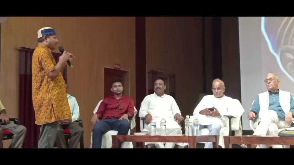 भिखारी ठाकुर की 55वीं पुण्यतिथि पर 'भिखारी ठाकुर प्रेक्षा गृह' में आयोजित कार्यक्रम
#55thPunyatithi #BhikhariThakur #DeathAnniversary
