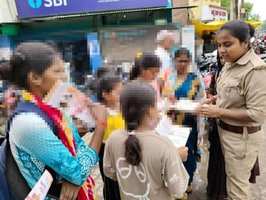 थाना मड़ियाहूँ पुलिस टीम द्वारा थाना क्षेत्र में भ्रमण कर बालिकाओं/महिलाओं को महिला सुरक्षा हेल्पलाइन नं0-1090, 1076, 112, 1930 एवं सरकार की जनकल्याणकारी योजनाओं के संबंध में जागरुक किया गया। #MissionShakti5 #नारी_सुरक्षा_सम्मान_स्वावलंबन https://t.co/COqkktYmCg