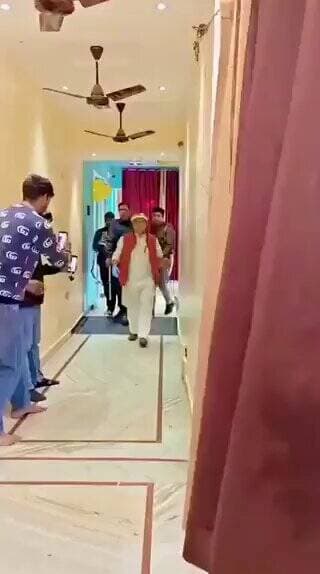 इस ढोंगी गंवार बाबा को देखिए किस तरीके से इलाज कर रहा है...
कोई तो इस बाबा का भी इलाज कर दो...
#ViralVideo #Baba #Andhvishwas #FactCheck https://t.co/j9FTn3pacu