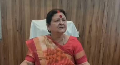 कानपुर नगर निगम मुख्यालय के द्वितीय तल,लेखा एवं मार्ग प्रकाश विभाग में कल शॉर्ट शर्किट से आग लग गई थी, जिससे सैकड़ों फाइलें जलने का अंदेशा लगाया जा रहा था लेकिन कोई फाइल नहीं जली, यह कानपुर मेयर ने स्पष्ट किया
#वायरल #वीडियो #न्यूज अपडेट #nagarnigam
