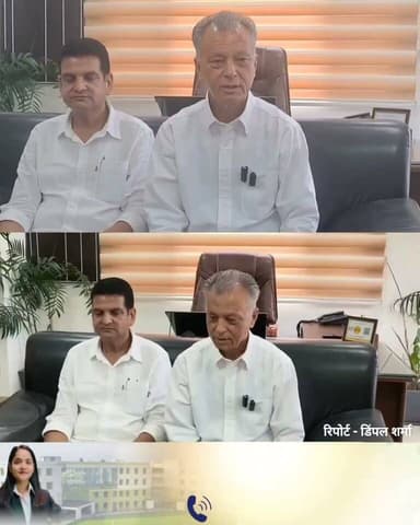 छोटी काशी के पहाडियों के पानी को व्यवस्थित करेगा नगर निगम, तीन पहाड़ियों पर खर्च होंगे 15 करोड़, मंडी में आयेाजित प्रेस वार्ता के दौरान पूर्व मंत्री व सदर विधायक अनिल शर्मा ने दी जानकारी.... 👇🏻
Daily Himachal News Dhn24×7 Dhn24×7 Daily Himachal News #AnilSharma #BJPHimachalPradesh