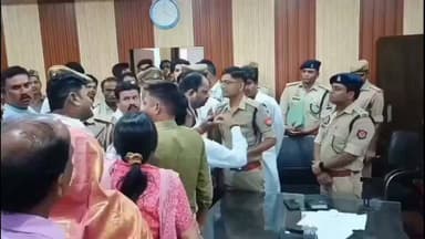ललितपुर: पूर्व शिक्षक राजाराम गोस्वामी आत्महत्या मामला, परिजनों की तहरीर पर गंभीर धाराओं में मुकदमा दर्ज; एसपी मोहम्मद मुस्ताक की बड़ी कार्रवाई
#BreakingNews #Lalitpur #RajaRamGoswami #SPMohdMustaq #PoliceAction #SuicideCase #FIR #Justice #Chiglaua #BarBlock #UttarPradesh #IndiaDabangNews