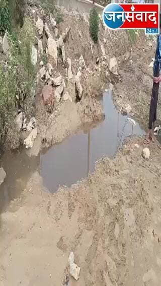 लोनी नगर पालिका के ठेकेदार द्वारा खोदे गए गड्ढे में 7 वर्षीय बच्चे की डूबने से मौत |