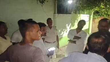 हसनपुरा एम एच नगर थाना क्षेत्र के मंदरौली गांव मे पाप्पू यादव की पत्नी का विषैला साँप काटने से हुई मौत
