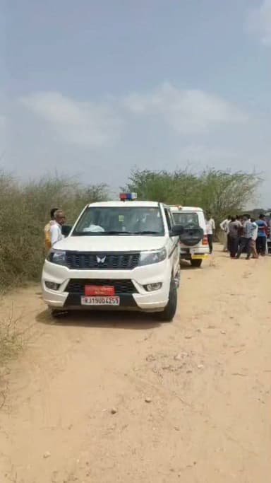 बालेसर पुलिस थाना क्षेत्र के ढाढणिया भायला में 40 दिन पुराना श**व वापिस बाहर निकलवाया