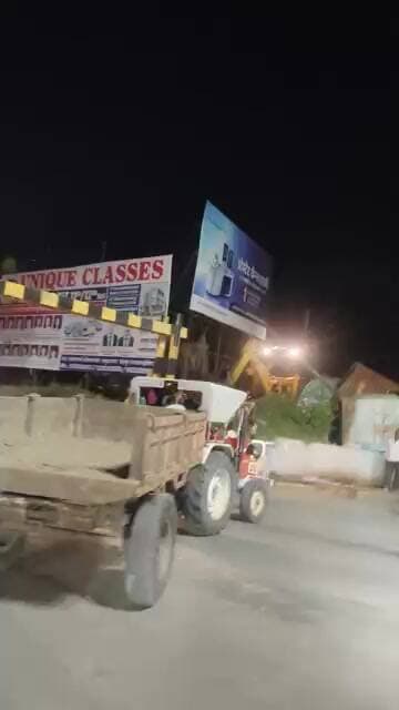 आषाढी वारीच्या अनुषंगाने पंढरपुरात अतिक्रमण विभागाचा दणका