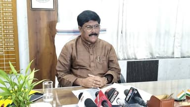 उत्पाद मंत्री योगेंद्र प्रसाद