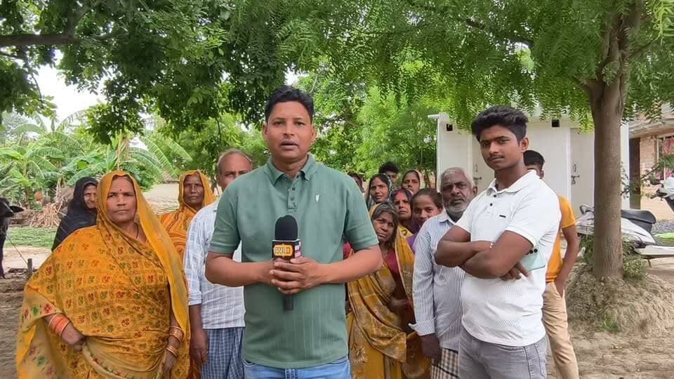 ऊर्जा मंत्री एके शर्मा के गृह जनपद मऊ केचेरुईडीह ग्राम सभा में अंधेरे के साए में जी रहे ग्रामीण, नहीं हो रही कोई सुनवाई सुनिए उनका दर्द
#CMYogi #dmMau #MAU #AKSharma #AkhileshYadav #mohammadabadgohna #MauNews