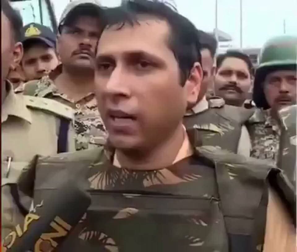 दतिया उपचुनाव एडिशनल एसपी घायल, #एसडीओपी चोटिल... दतिया में खाकी पर भारी पड़े पत्थर, #कलेक्टर साहब बोले- हेलमेट ने बचा लिया..