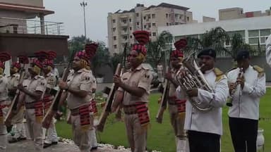 गया बिपार्ड में बिहार के राज्यपाल को गार्ड ऑफ ऑनर तो उपराष्ट्रपति को सीएम सम्राट चौधरी ने किया भव्य स्वागत