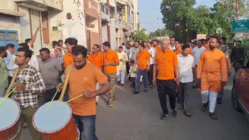 सेगांव: *आस्था का सैलाब: सेगांव से 255 श्रद्धालु बाबा बर्फानी के दर्शनों को रवाना*
#Segaon #AmarnathYatra2026 #BabaBarfani