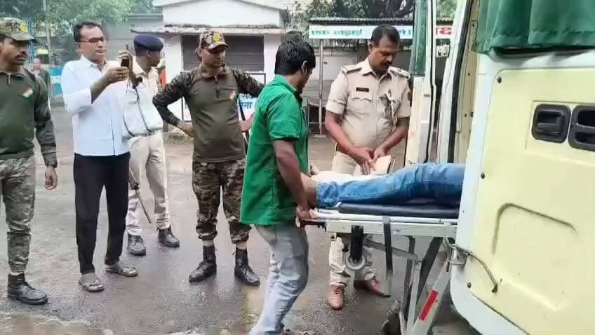 पुलिस मुठभेड़ में घायल बलिया दोहरे हत्याकांड का मुख्य आरोपी सचिन सिंह, पुलिस अभिरक्षा में अस्पताल में इलाज जारी।#बांका #spbanka #dmbanka #dail112 #bihar #BiharPolice #balliadoublemurder #Amarpur