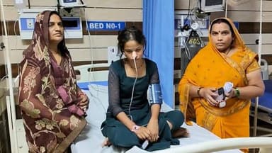 मऊ: पॉपुलर हॉस्पिटल में जाँच और इलाज के नाम पर धनुगाई, परिजनों का हंगामा!
प्राइवेट हॉस्पिटल और एम्बुलेंस का फैला मकड़जाल, स्वास्थ्य विभाग मेहरबान!
जिम्मेदार अधिकारियों की देखरेख में स्वास्थ्य माफियाओं का वर्चस्व कायम!
बड़ी घटनाओं के इंतजार में शासन-प्रशासन, अवैध अस्पतालों का संचालन तेज!