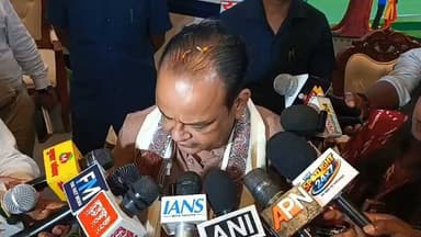 स्वास्थ्य मंत्री इरफान अंसारी