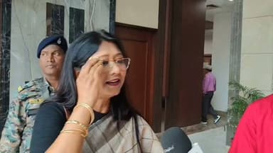 राज्यसभा सांसद डॉक्टर महुआ मांझी