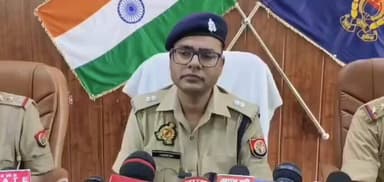 थाना खुर्जा नगर पुलिस द्वारा ऑपरेशन Cy-Vajra के तहत म्यूल अकाउंट की जांच में दो अभियुक्त की गिरफ्तारी के सम्बन्ध में पुलिस अधीक्षक अपराध श्री नरेश कुमार की बाइट।
#UPPolice
#BulandshahrPolice https://t.co/Datj84nEn0
