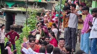 65 गांव के आराध्य देव रुद्रेश्वर महादेव पुरोला के कमल सिरांई पट्टी के सौंदाडी गांव से किया स्वील के लिए प्रस्थान।