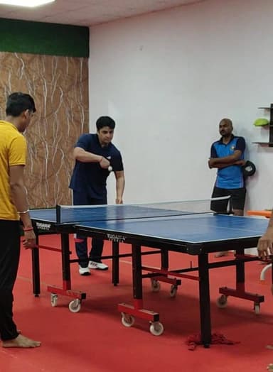 जनपद सोनभद्र में आयोजित 43वीं उत्तर प्रदेश पुलिस वाराणसी जोनल बैडमिंटन एवं टेबल टेनिस प्रतियोगिता में श्री आतिश कुमार सिंह, #SPRAJNR ने टेबल टेनिस प्रतियोगिता में उत्कृष्ट खेल का प्रदर्शन करते हुए स्वर्ण पदक (Gold Medal) अपने नाम किया।👇
https://t.co/5u20Ny7tYe https://t.co/YwpUVDLC6i