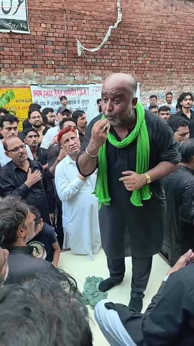 Rampur | 25 मुहर्रम अलम का जुलूस, आजम खान की तरफ से पूर्व नगर पालिका अध्यक्ष द्वारा सबील लगाई गई