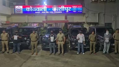 🔸 एसएसपी अजय गणपति के निर्देशन में यातायात नियमों का उल्लंघन करने पर काशीपुर पुलिस का बड़ा एक्शन।
➡️ हाईवे पर थार एवं स्कॉर्पियो वाहनों से झुंड बनाकर वाहन चलाकर यातायात नियमों का उल्लंघन करने पर वाहनों का एमवी एक्ट में किया चालान।
#udhamsinghnagarpolice
#FollowTrafficRules
