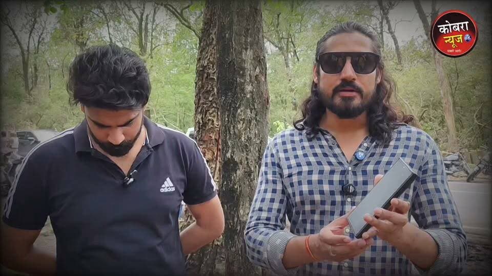 7 मोड सड़क चौड़ीकरण मामले में आया नया मोड़। 15 जुलाई 2026 को सुप्रीम कोर्ट में इस मामले की सुनवाई है। जिसका कि खुलासा सामाजिक कार्यकर्ता - आशुतोष कोठारी और हिमाद्रि फाउंडेशन के प्रतीक वर्मा ने किया।
और तमाम जितने भी लोग इस मामले के लिए आवाज उठा रहे है कि विकास के नाम पर पेड़ों को न काटा जाए उनके द्वारा सरकार से बार बार यही अपील की जा रही है।
#highlightseveryone #followerseveryone #uttarakhandnewsupdate #UttarakhandNews #ब्रेकिंग #देहरादून #वन_निगम #वनविभाग #NHAI #प्रशासन #SupremCourt #rishikeshkotwali #naturelovers #animallover #environment
